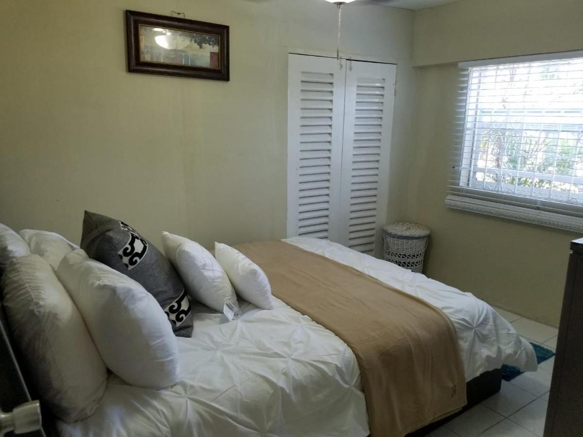 Bella Vista Vacation Apartment Montego Bay Exterior photo