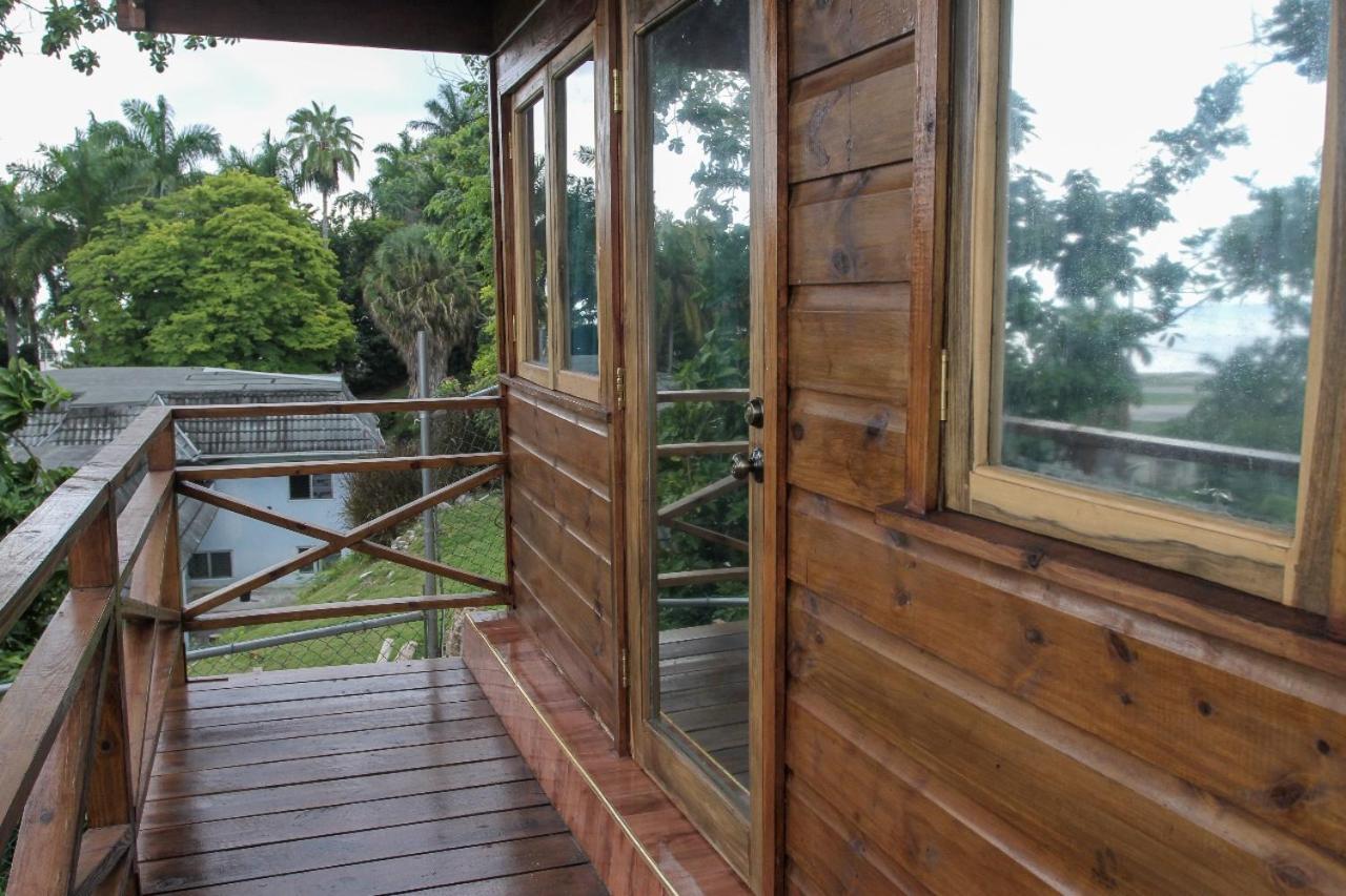 Bella Vista Vacation Apartment Montego Bay Exterior photo