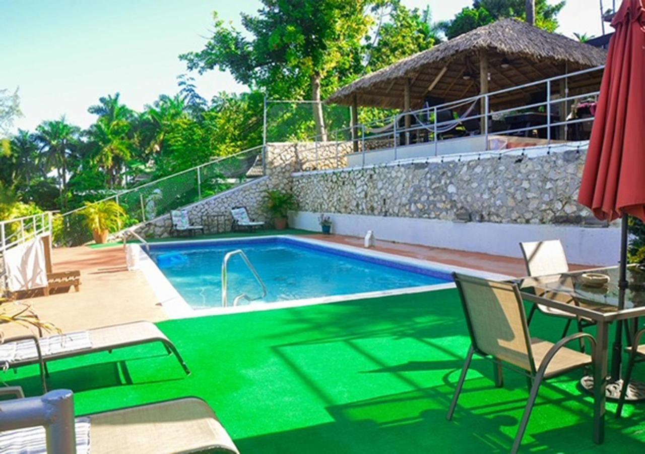 Bella Vista Vacation Apartment Montego Bay Exterior photo